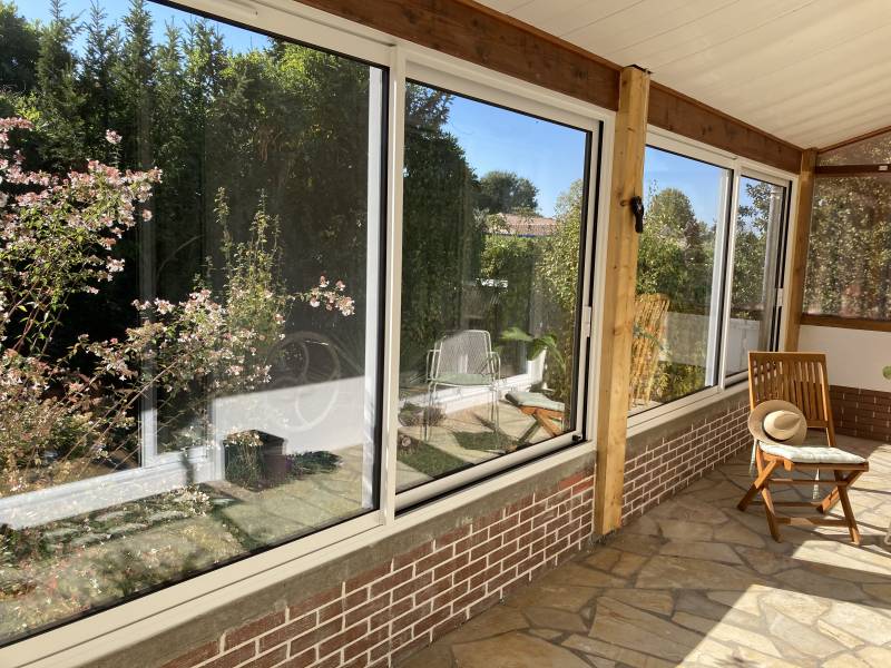 Fermeture de terrasse en aluminium K.Line près de Toulouse 